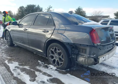 2017 Chrysler 300 300S Awd z USA, uszkodzony, nr VIN 2C3CCAGGXHH527102